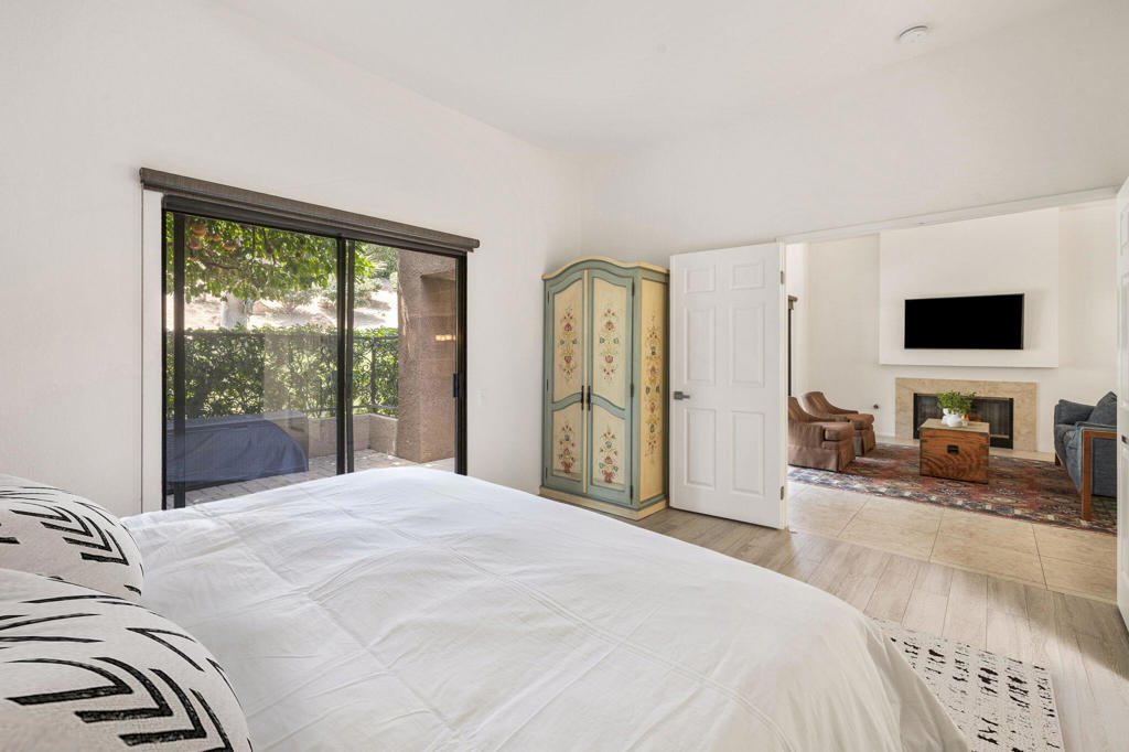 49271 Mariposa Drive