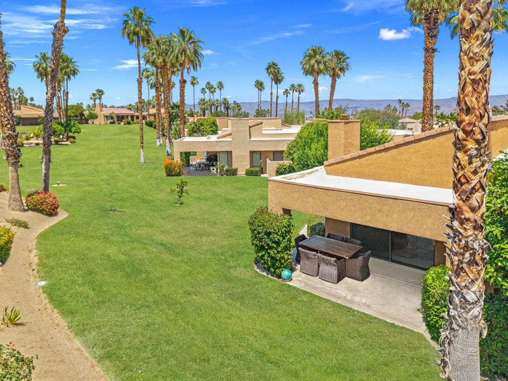 49271 Mariposa Drive