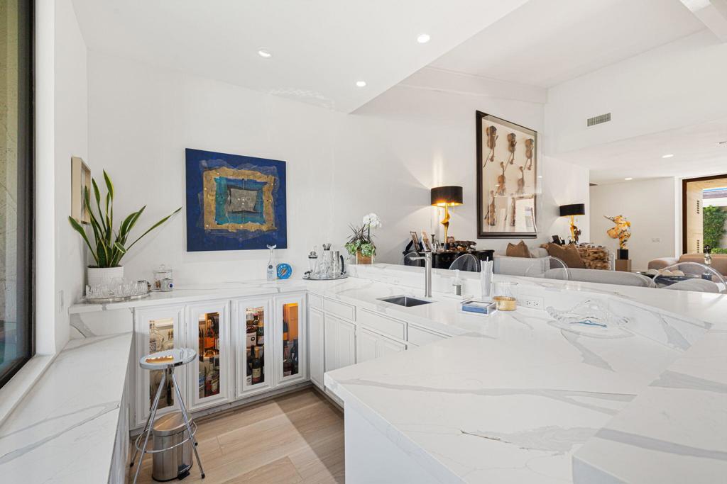 44848 Oro Grande Circle