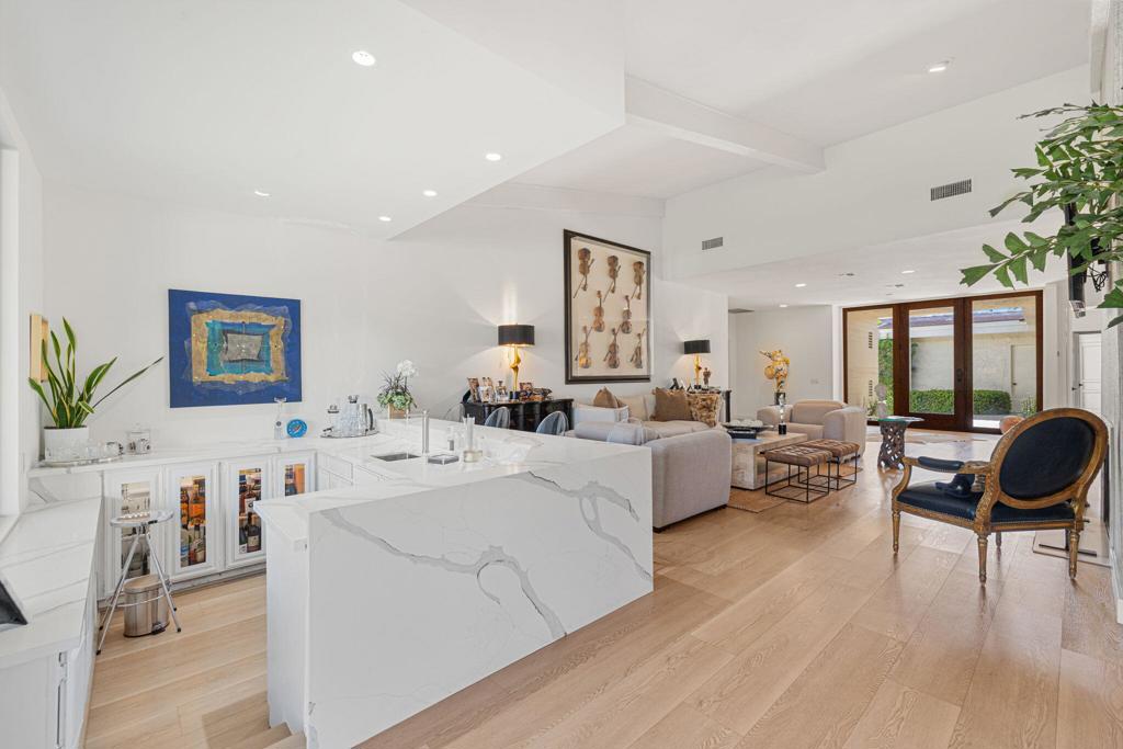 44848 Oro Grande Circle