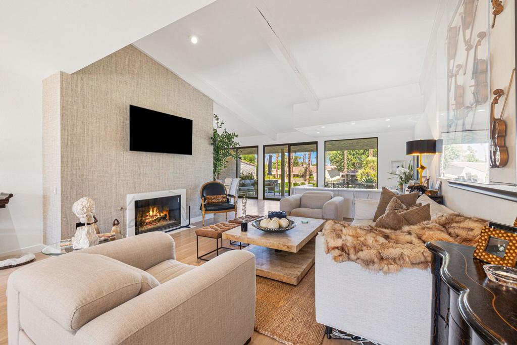 44848 Oro Grande Circle