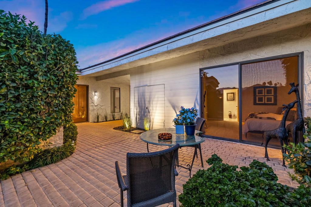 44848 Oro Grande Circle