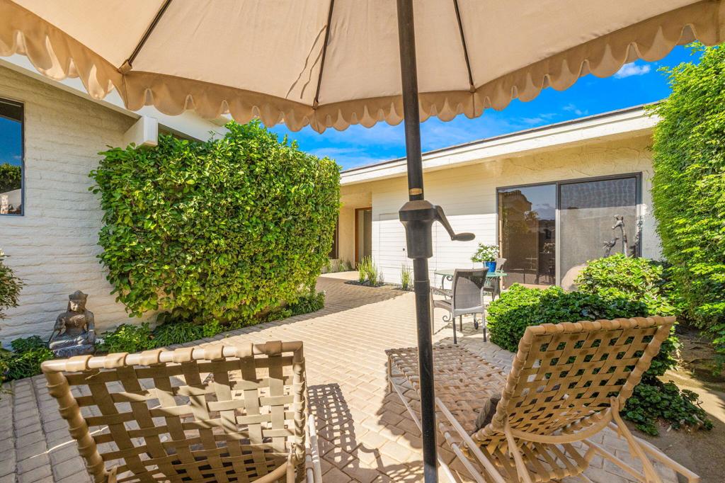 44848 Oro Grande Circle