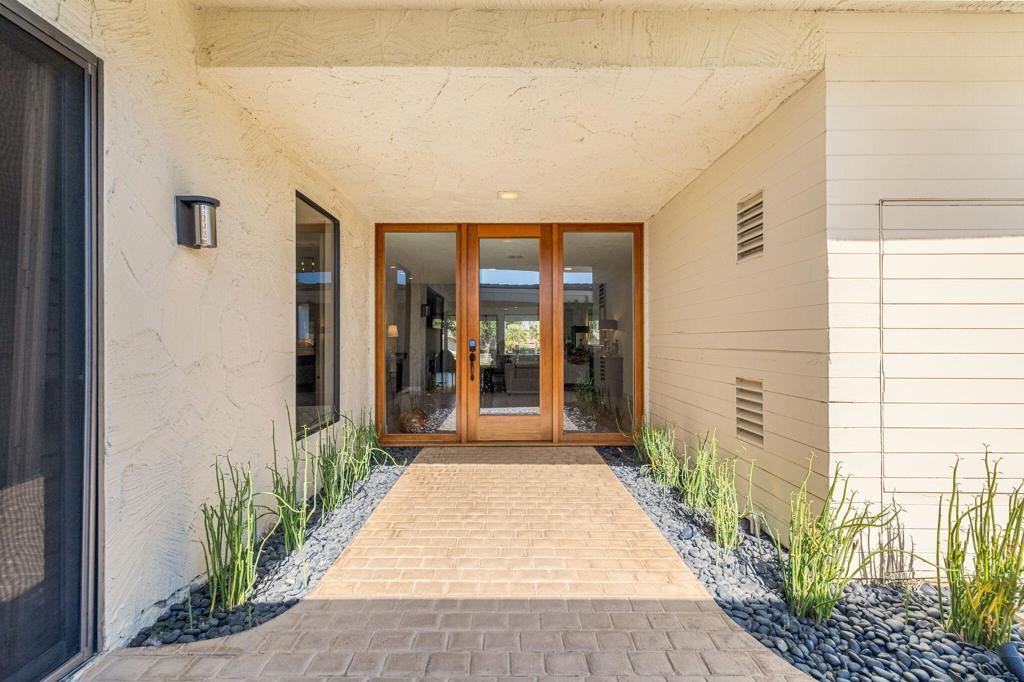 44848 Oro Grande Circle