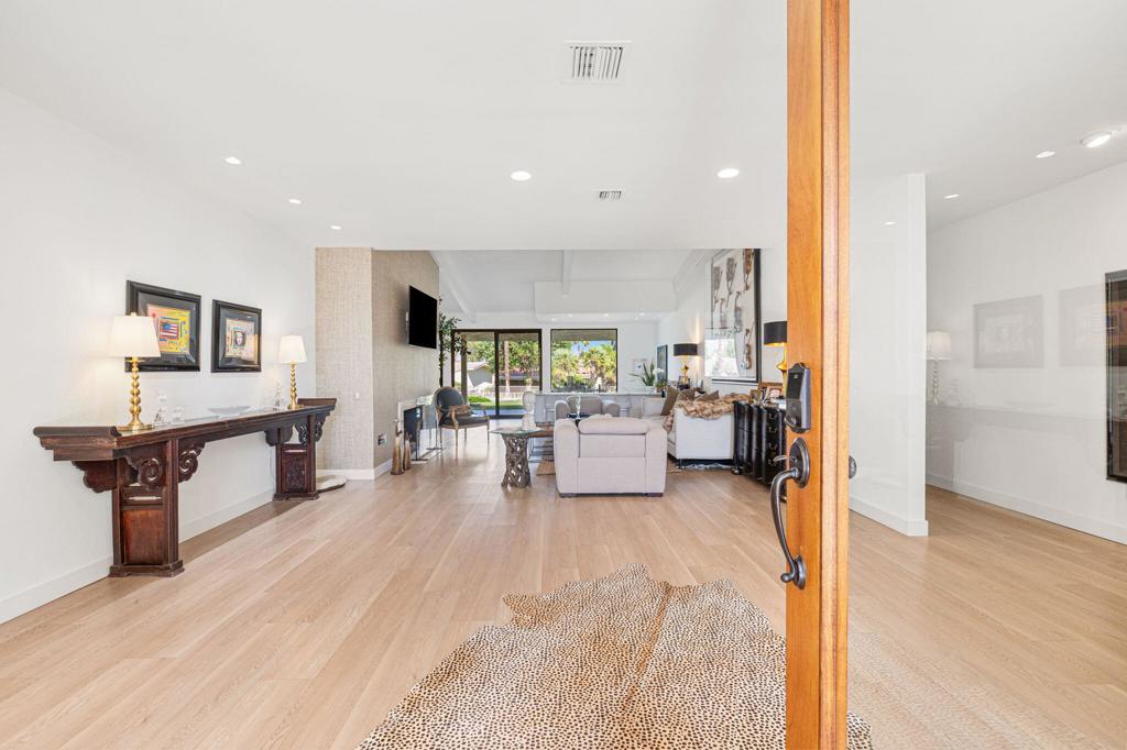 44848 Oro Grande Circle