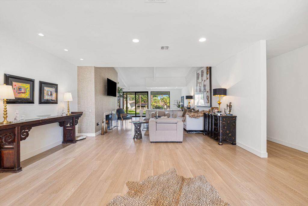 44848 Oro Grande Circle