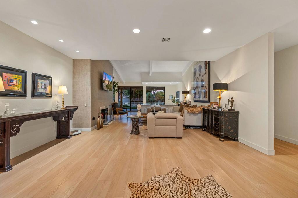 44848 Oro Grande Circle