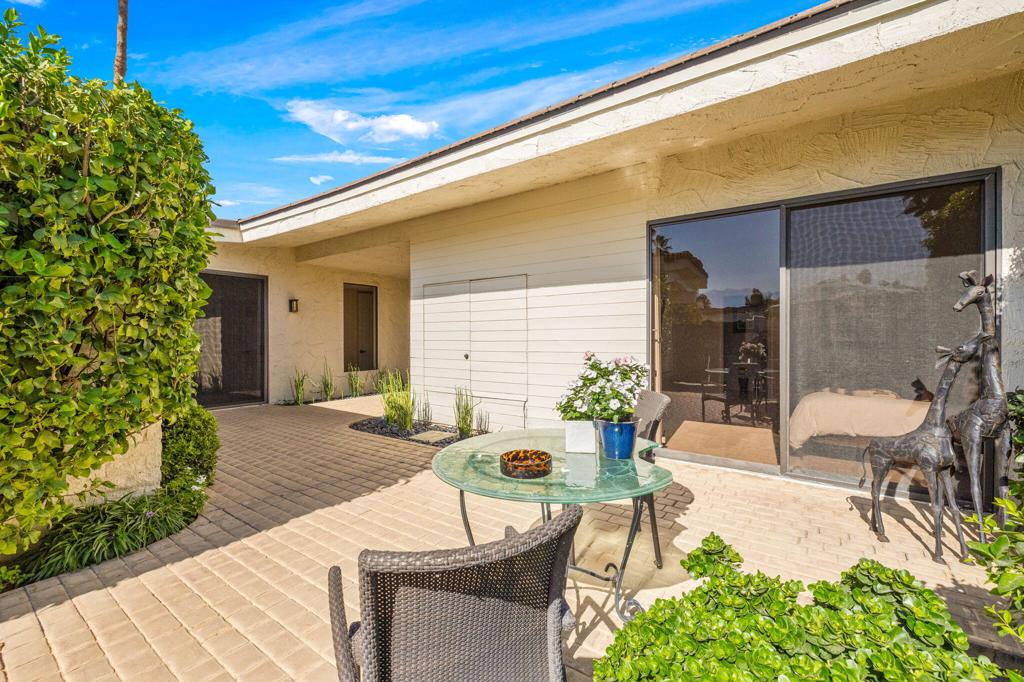 44848 Oro Grande Circle