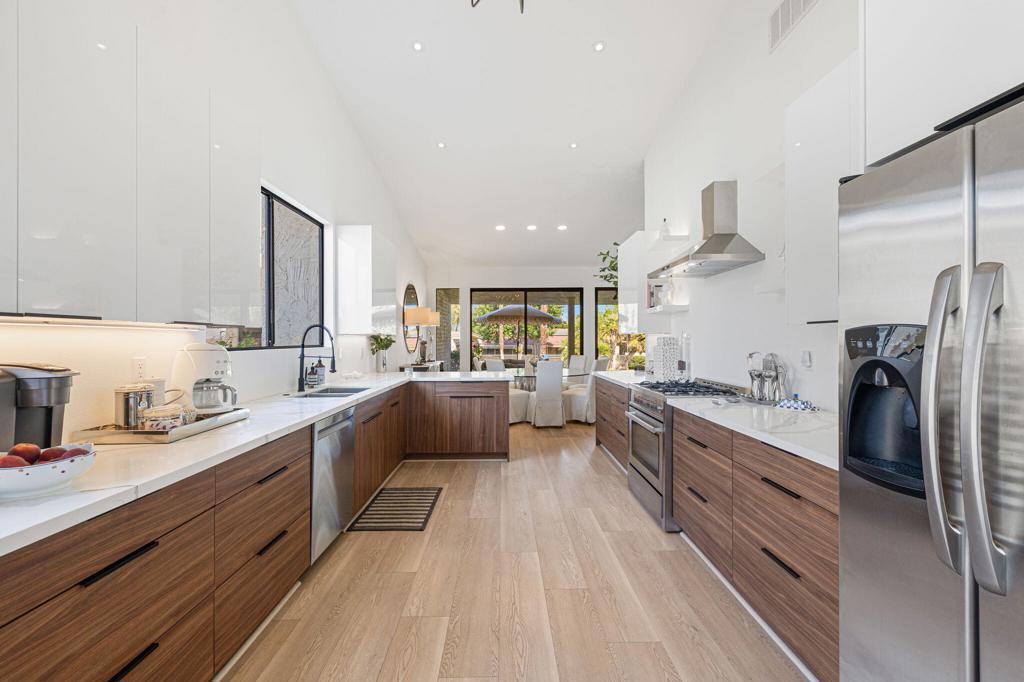 44848 Oro Grande Circle