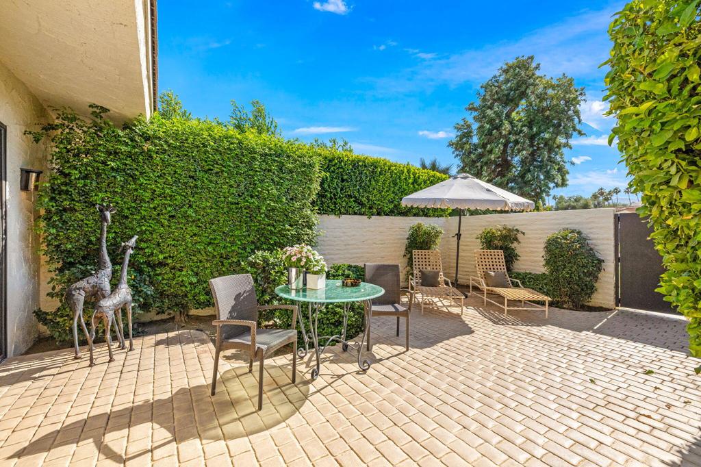 44848 Oro Grande Circle
