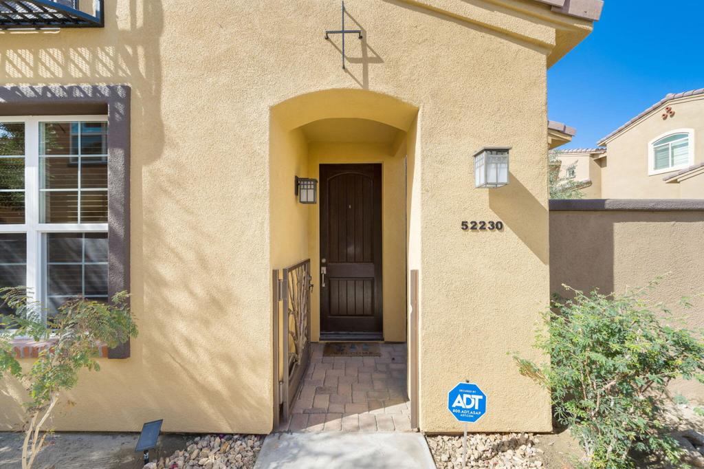 52230 Desert Spoon Court
