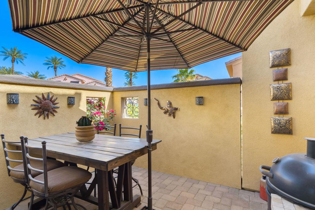 52230 Desert Spoon Court