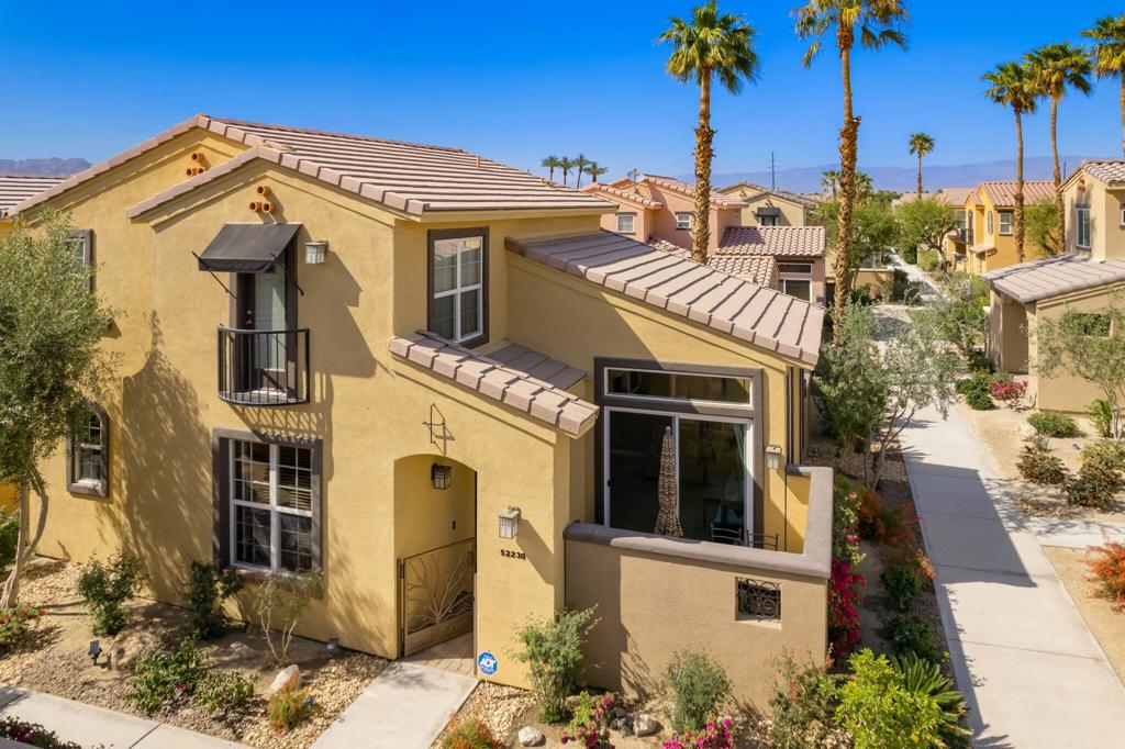 52230 Desert Spoon Court