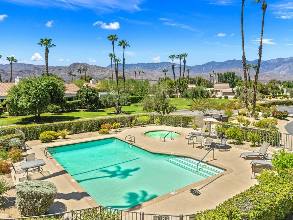 925 Inverness Drive