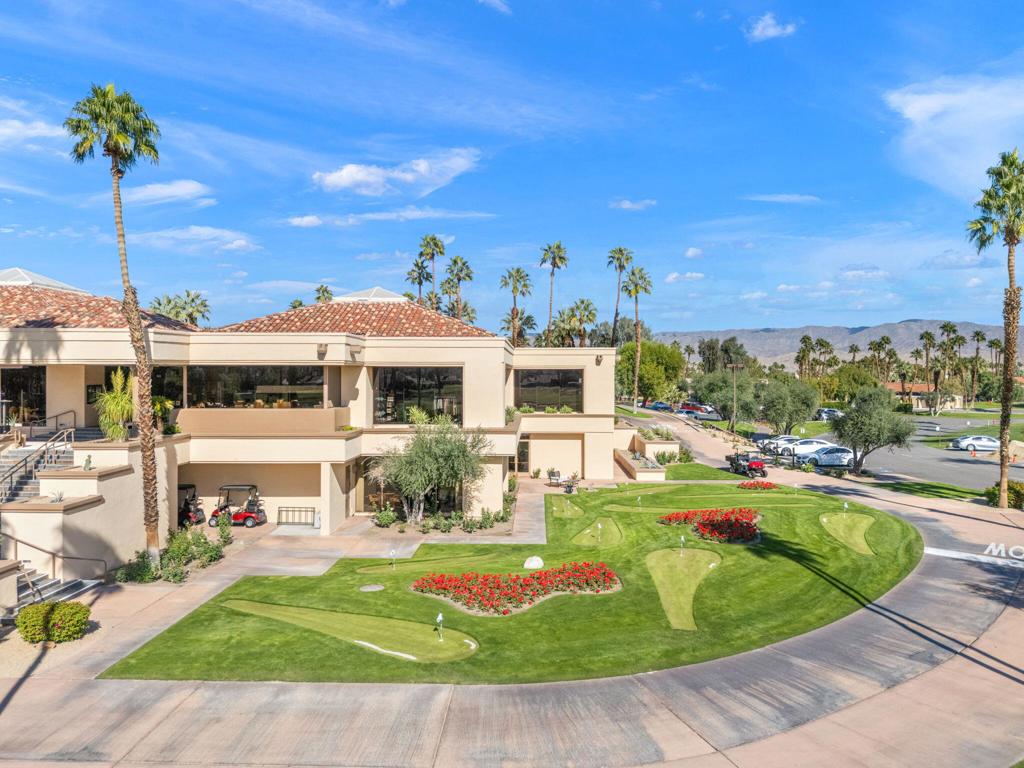 925 Inverness Drive