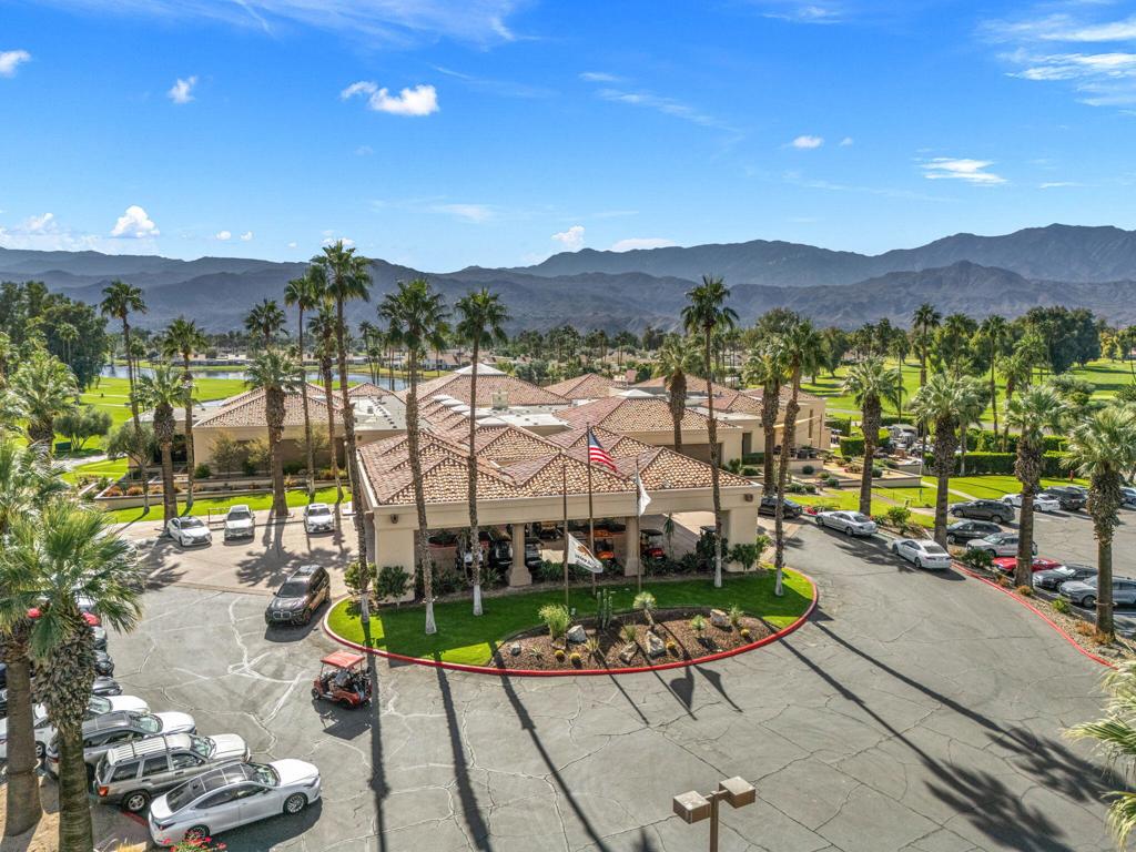 925 Inverness Drive
