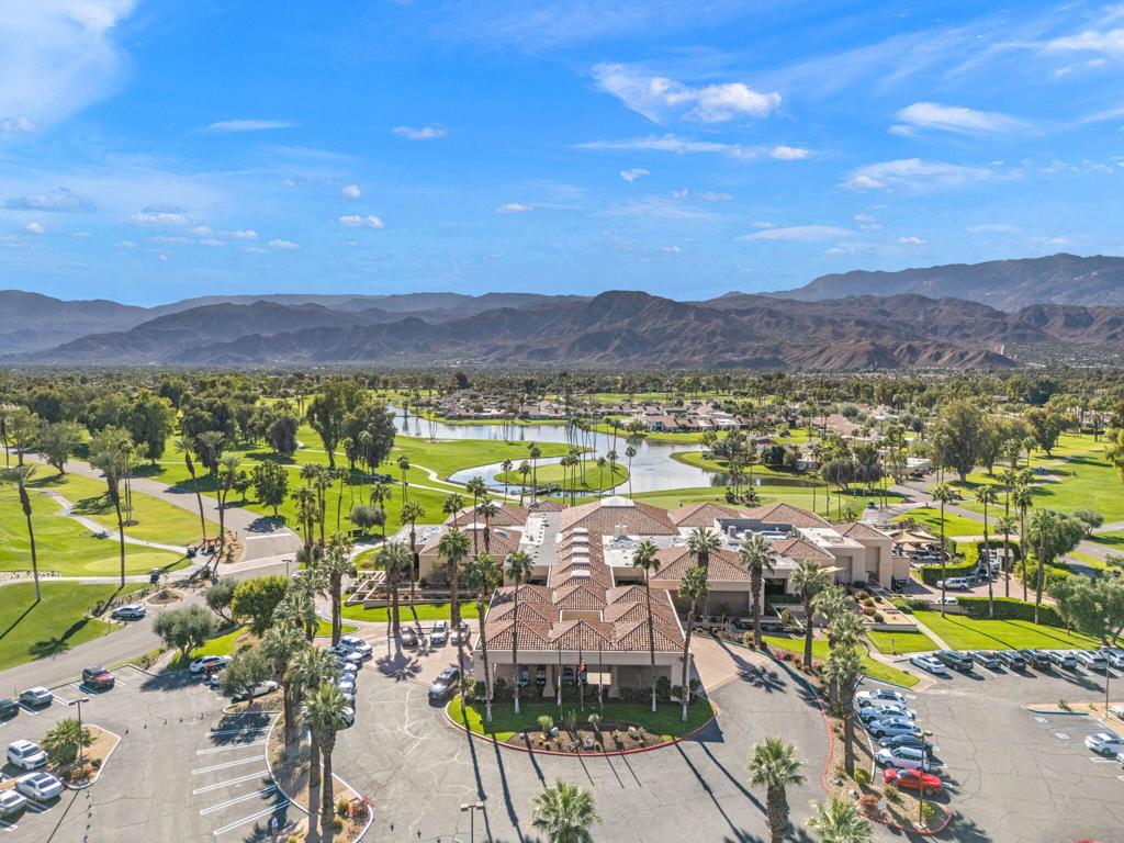 925 Inverness Drive
