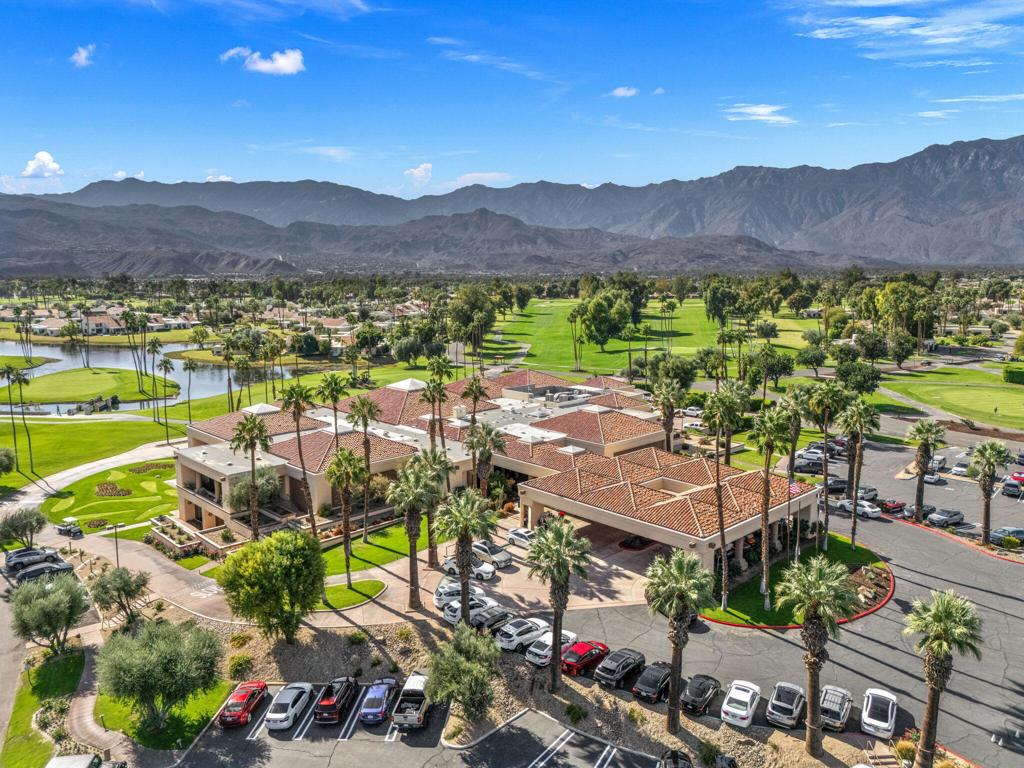 925 Inverness Drive