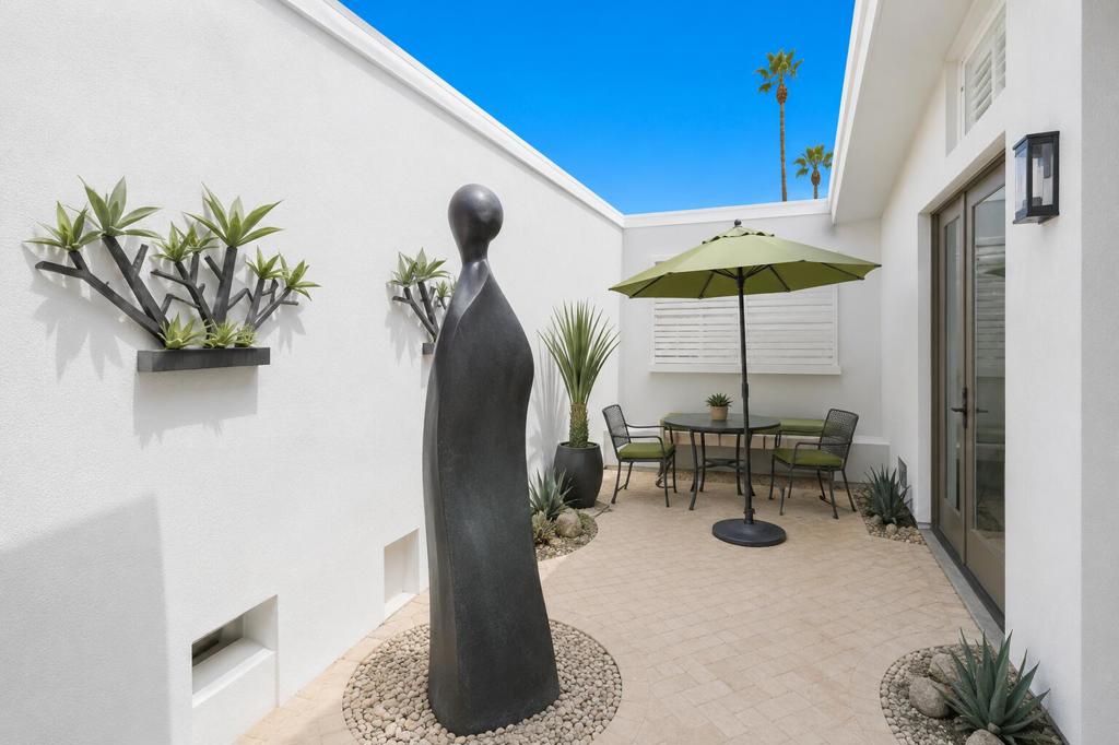 73391 Oriole Court