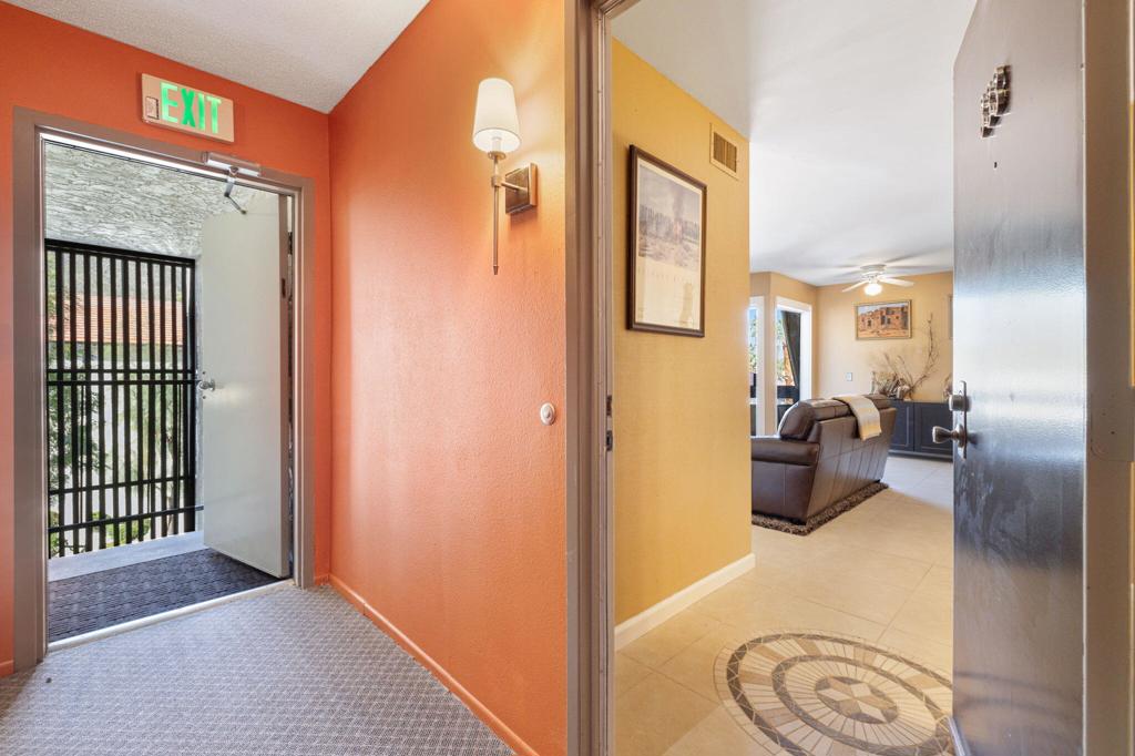 1552 S Camino Real 333