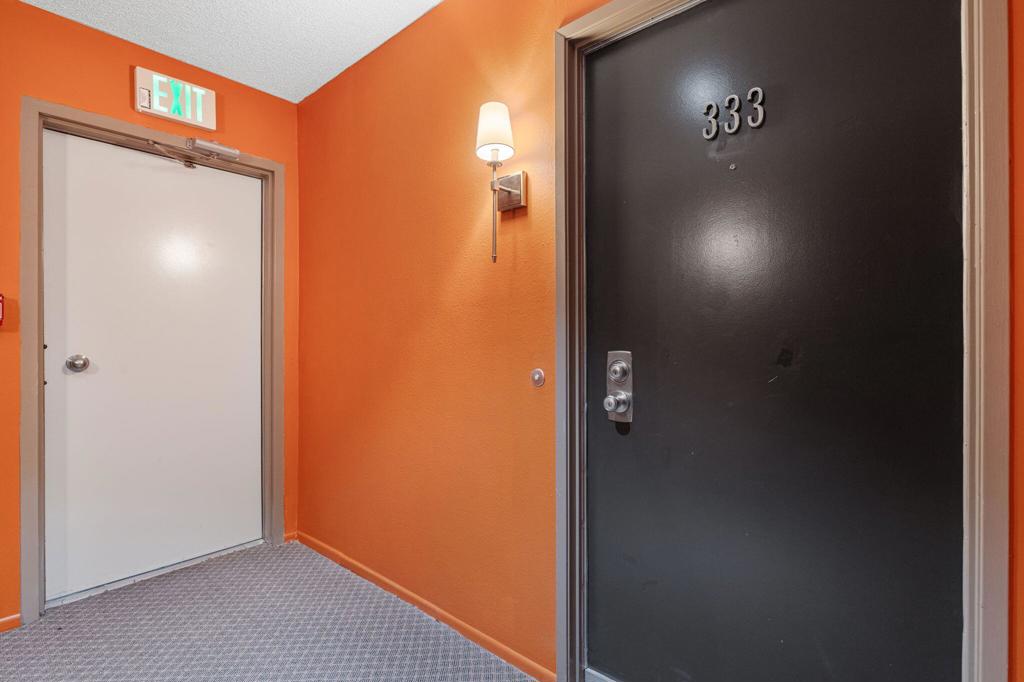 1552 S Camino Real 333