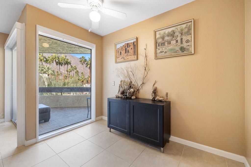 1552 S Camino Real 333