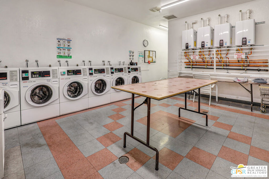 69333 E Palm Canyon Drive 85