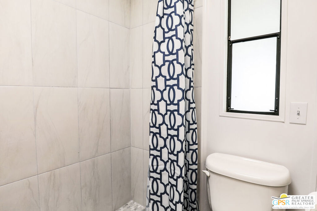 69333 E Palm Canyon Drive 85