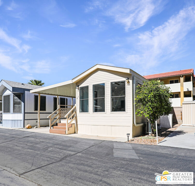 69333 E Palm Canyon Drive 85