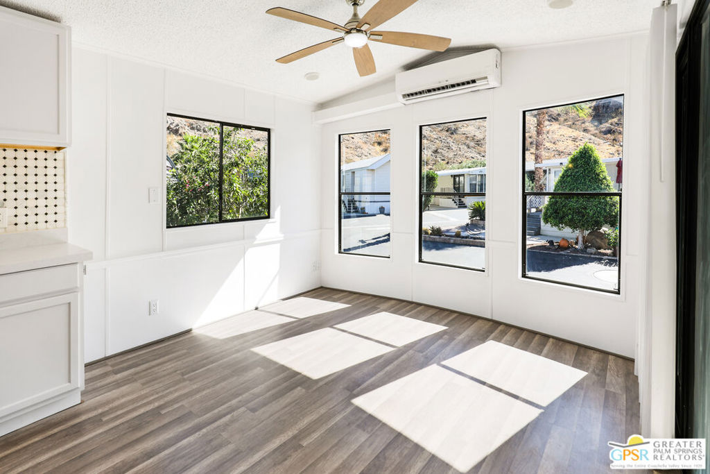 69333 E Palm Canyon Drive 85