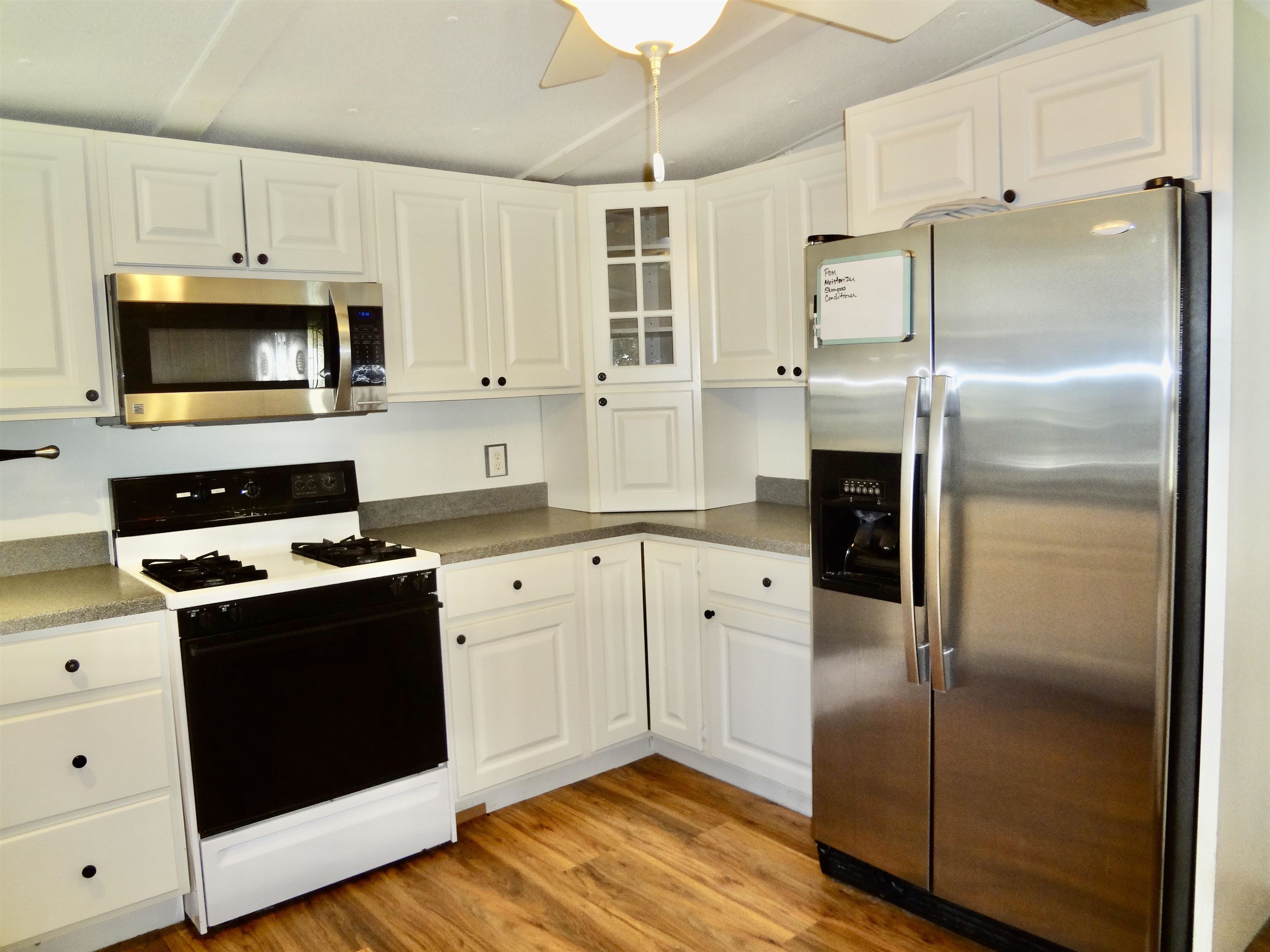 344 Old Lake Shore Road Unit: 14