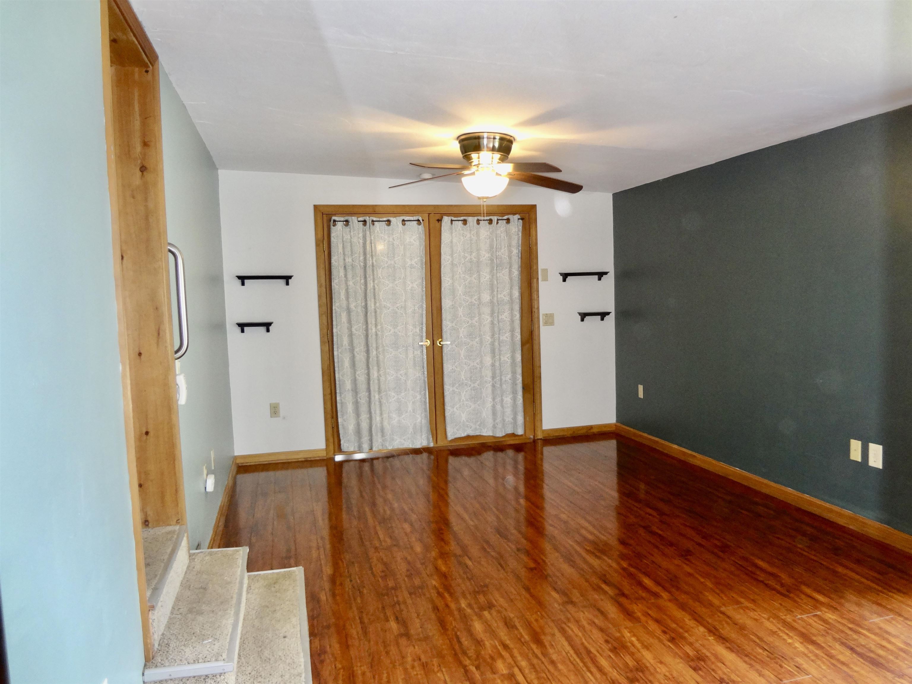 344 Old Lake Shore Road Unit: 14