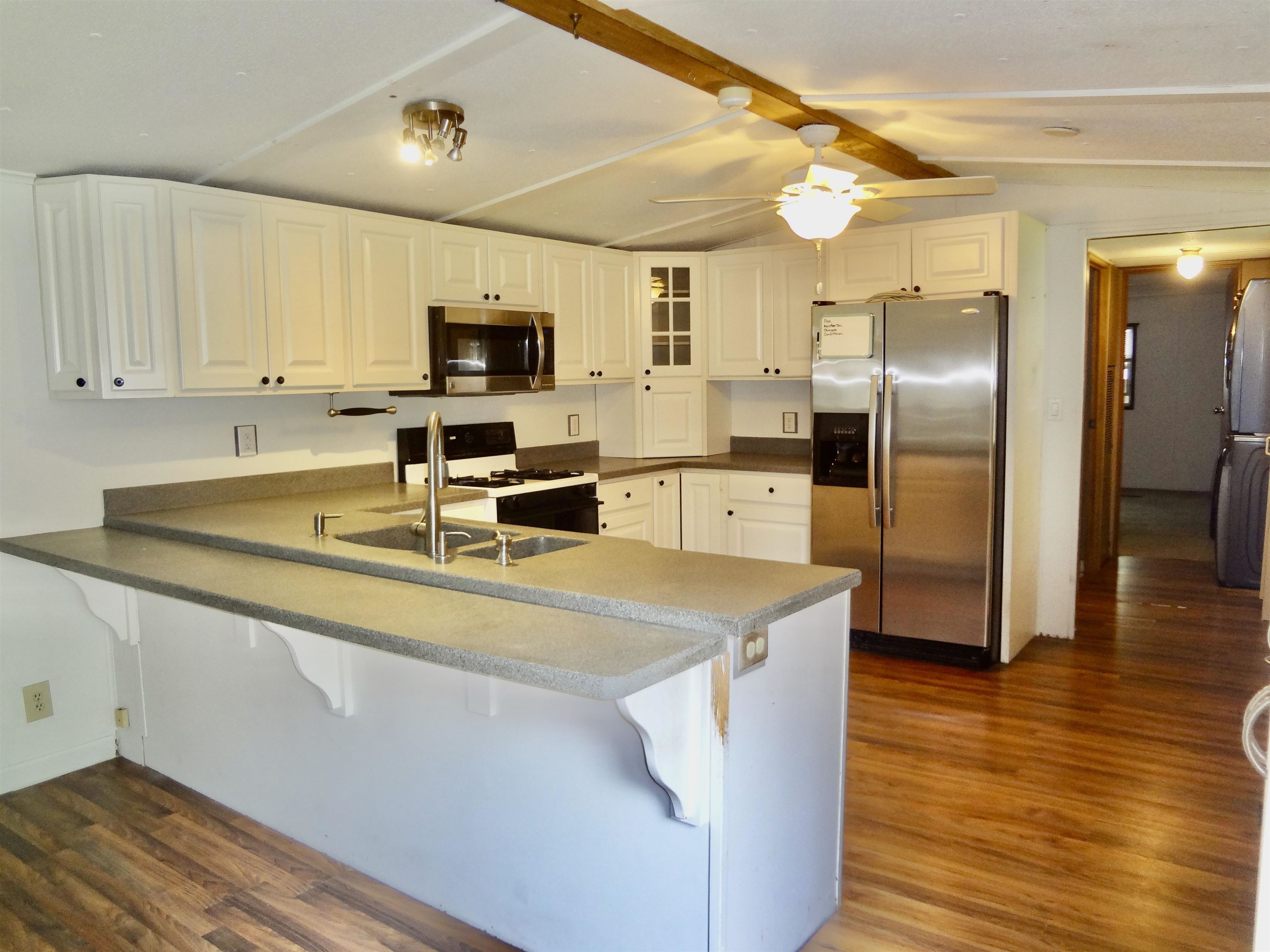 344 Old Lake Shore Road Unit: 14