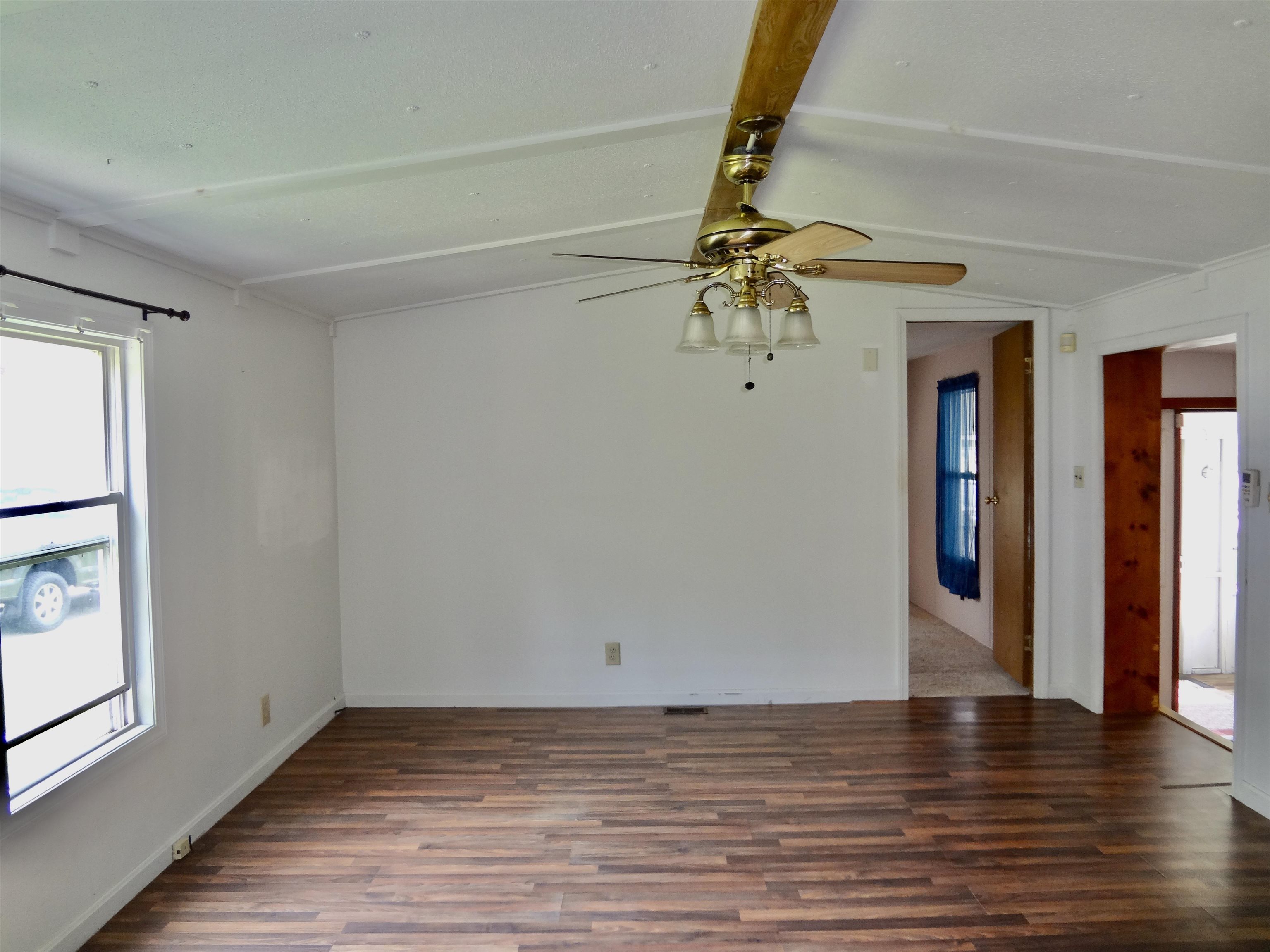 344 Old Lake Shore Road Unit: 14