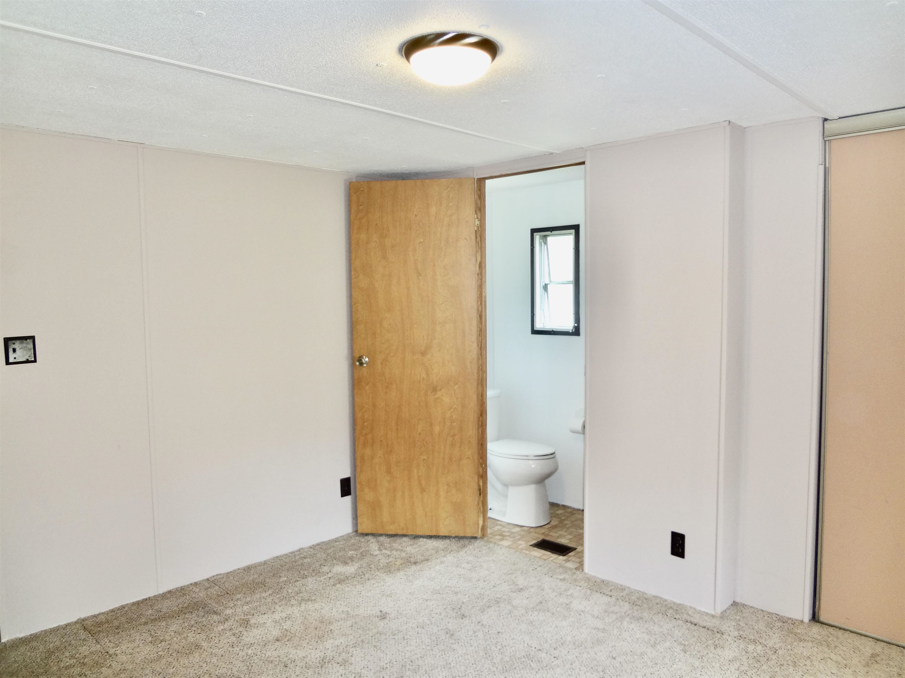 344 Old Lake Shore Road Unit: 14