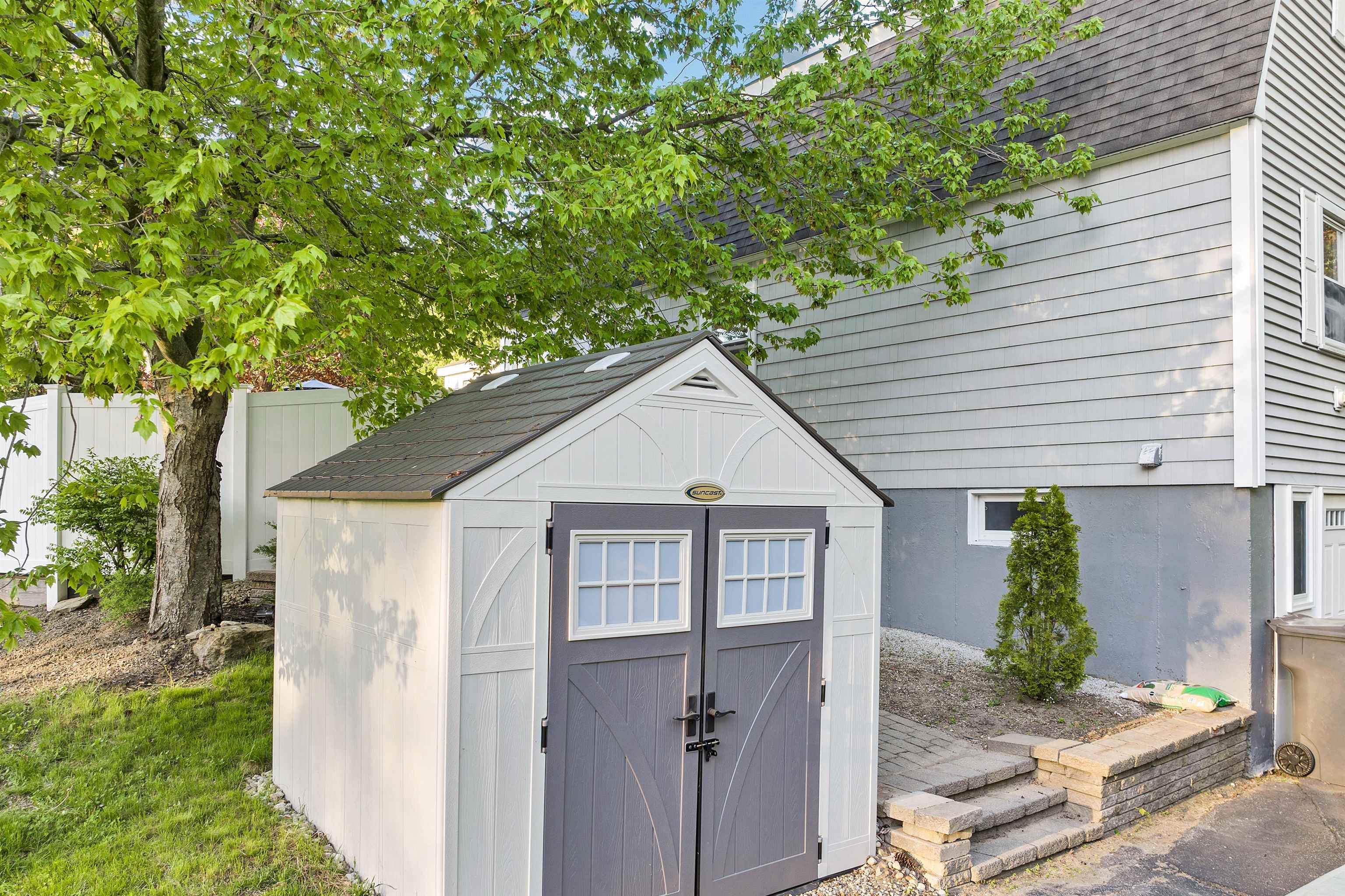2 Richard Drive