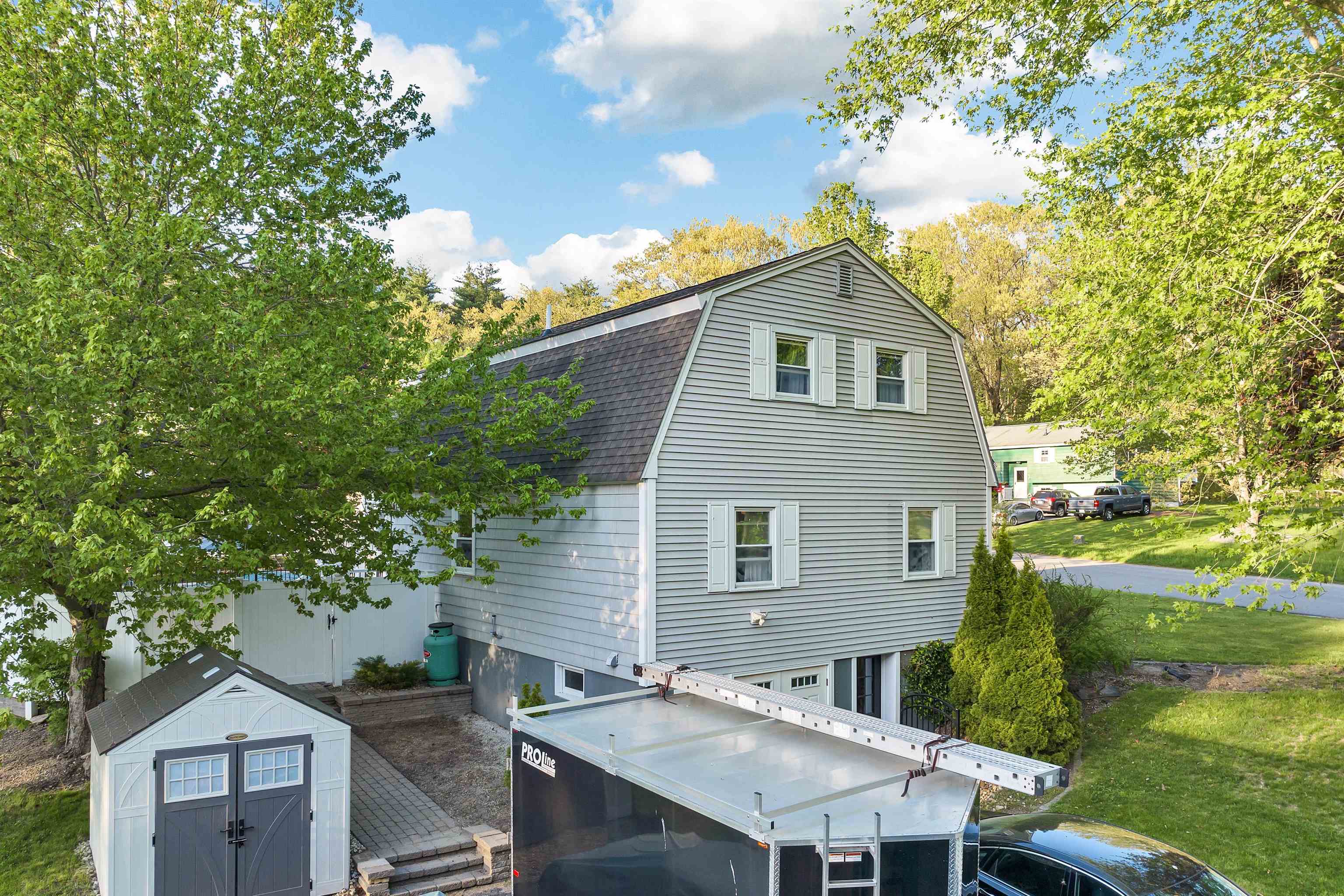 2 Richard Drive
