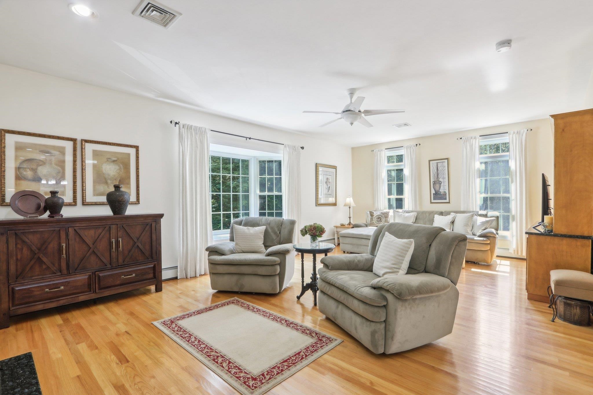 118 Emerald Drive