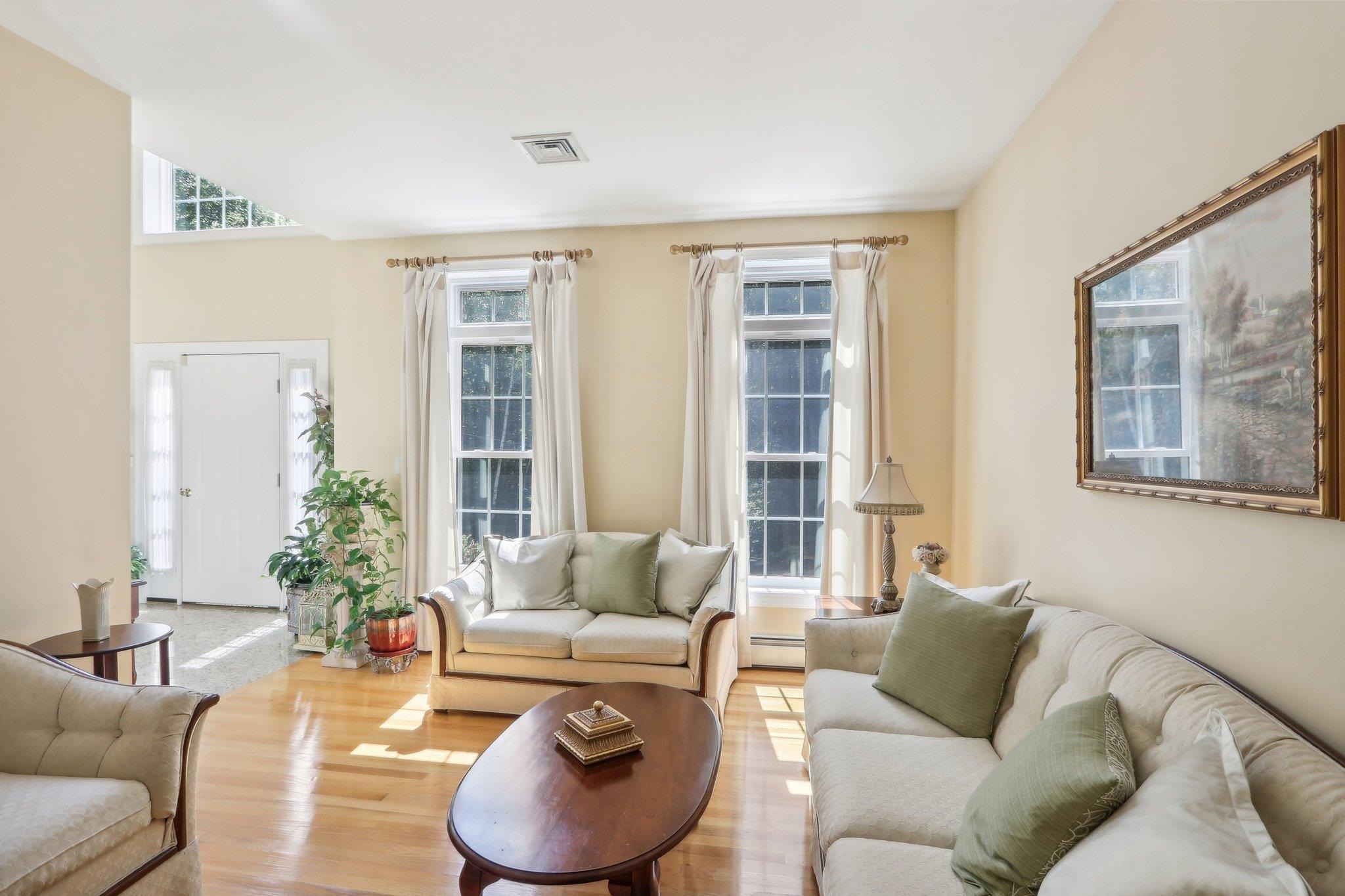 118 Emerald Drive