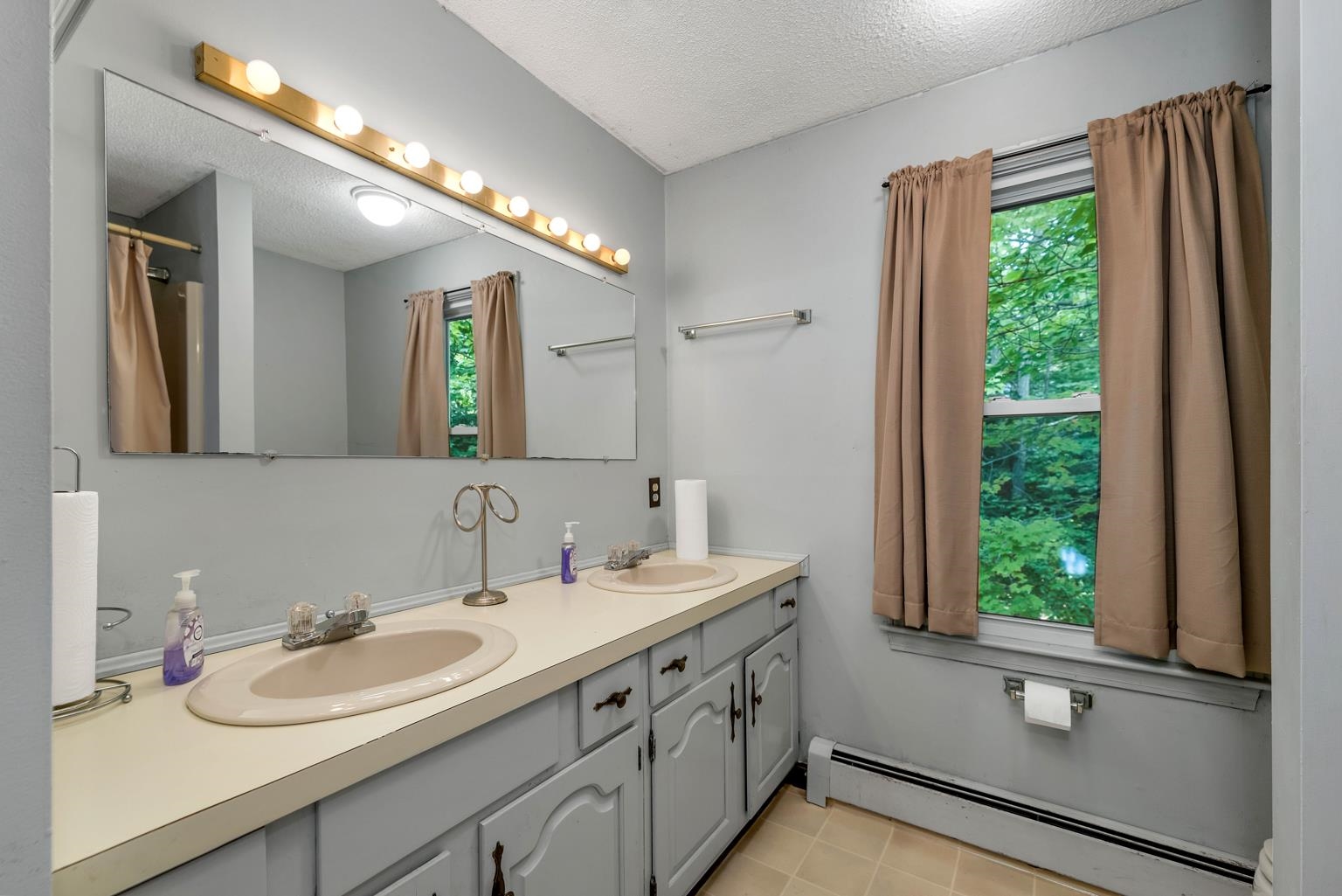 285 Shore Drive