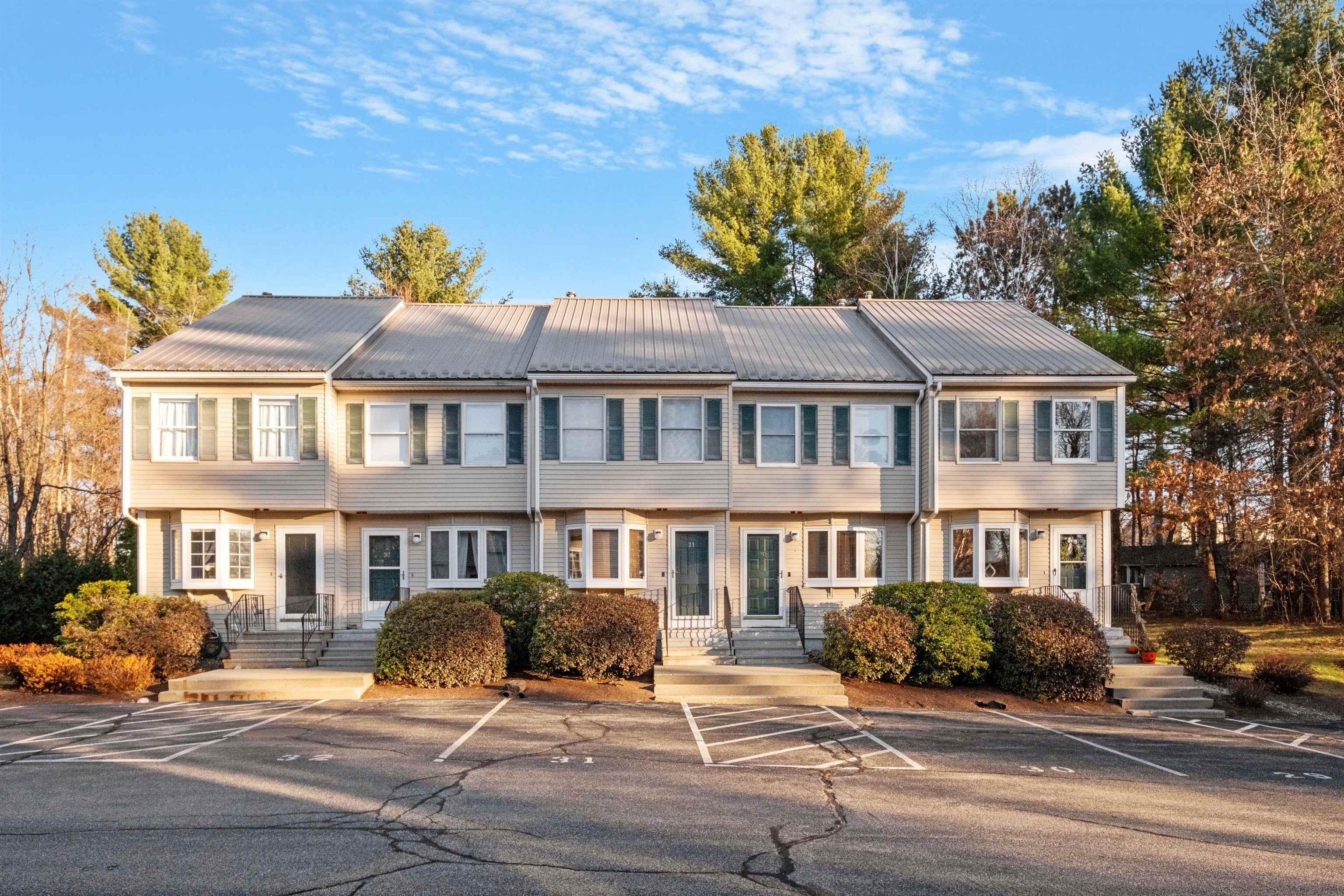 266 Endicott N Street Unit: 33