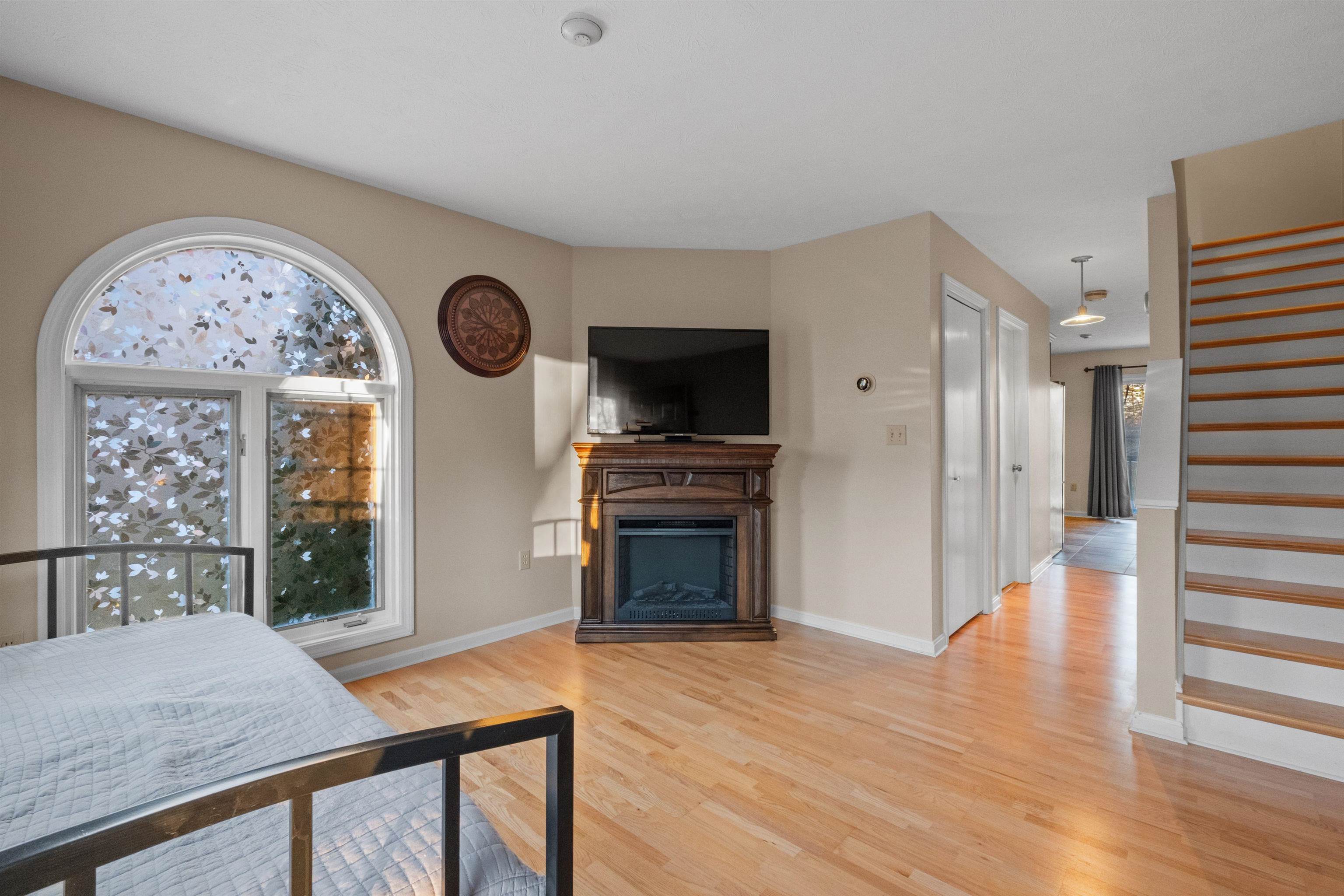 266 Endicott N Street Unit: 33