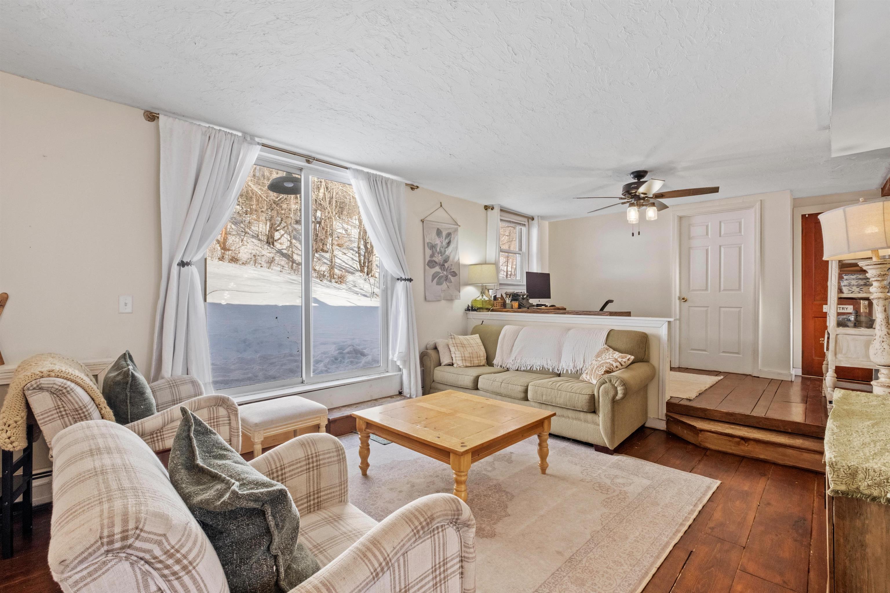 112 Town House Road