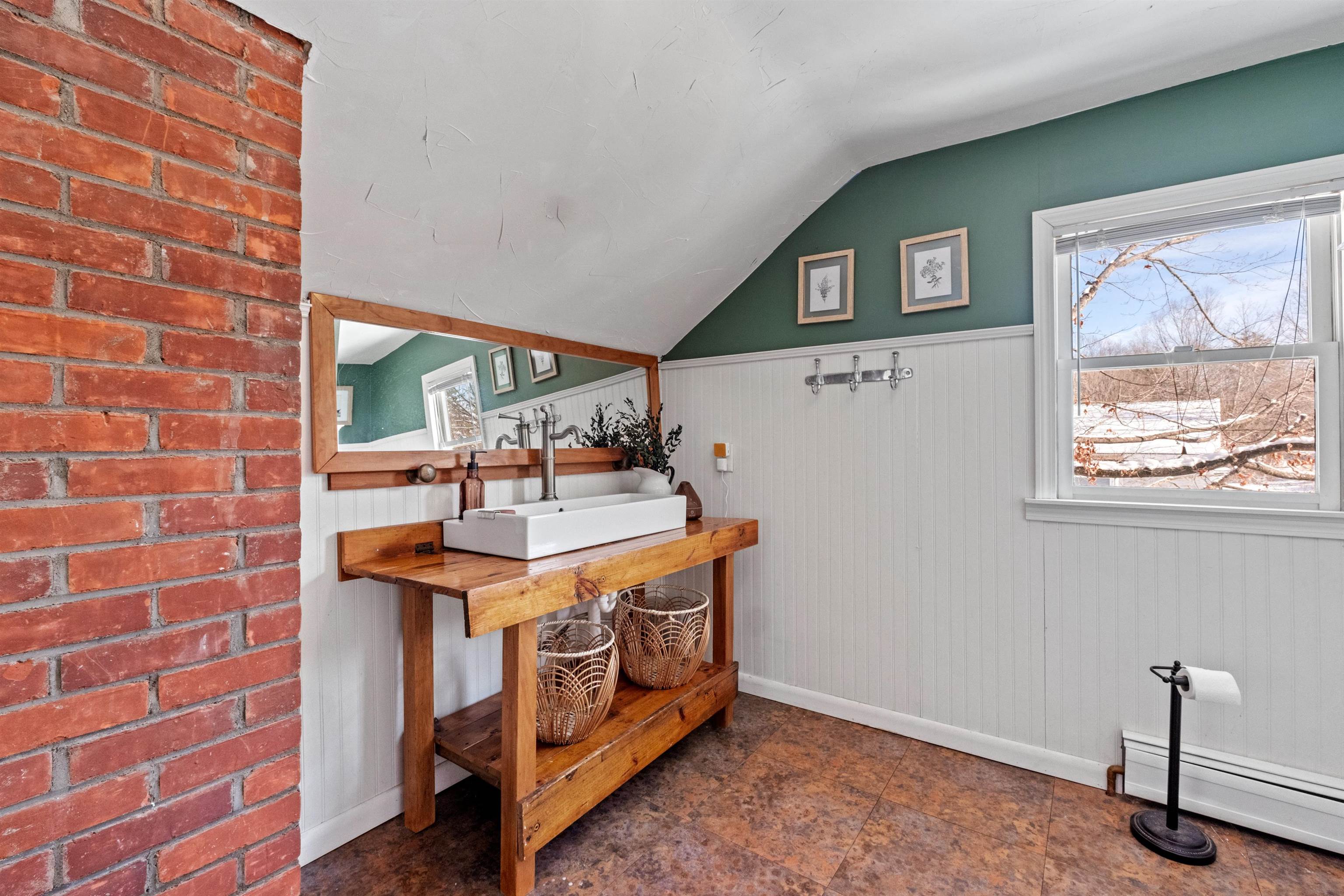 112 Town House Road