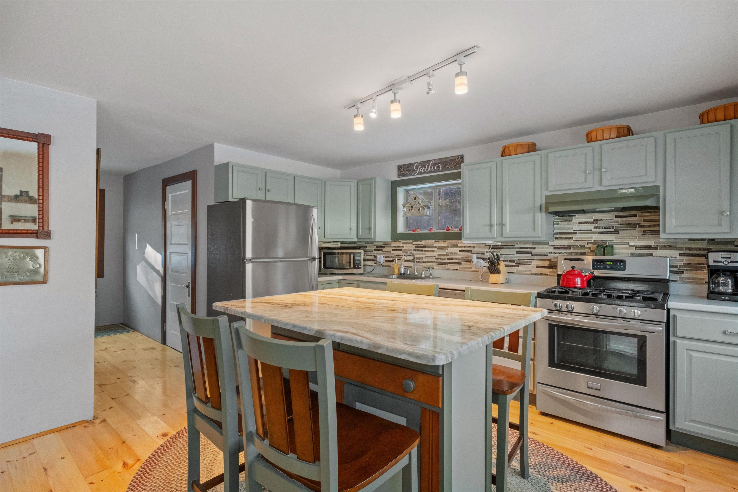 320 Maple Road