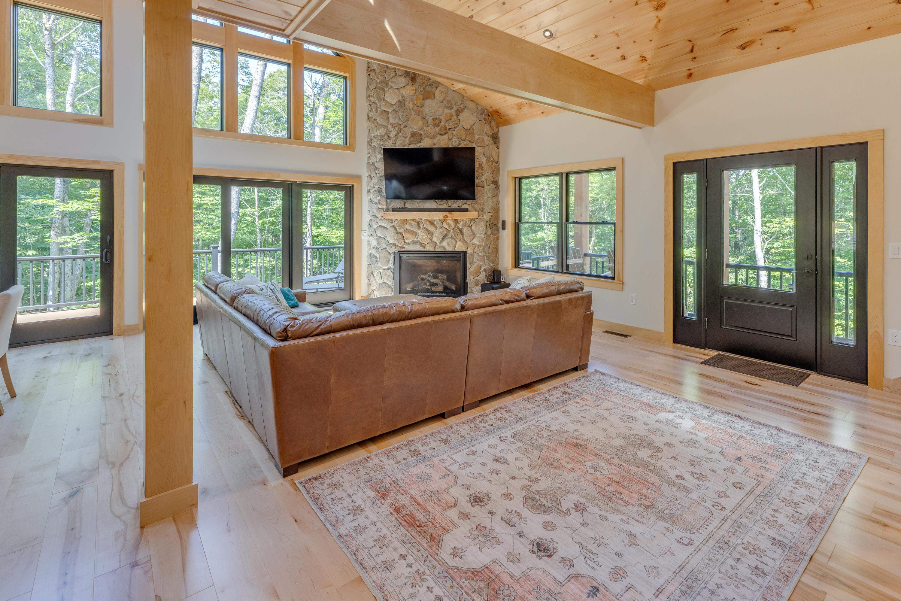 46 Summit Drive