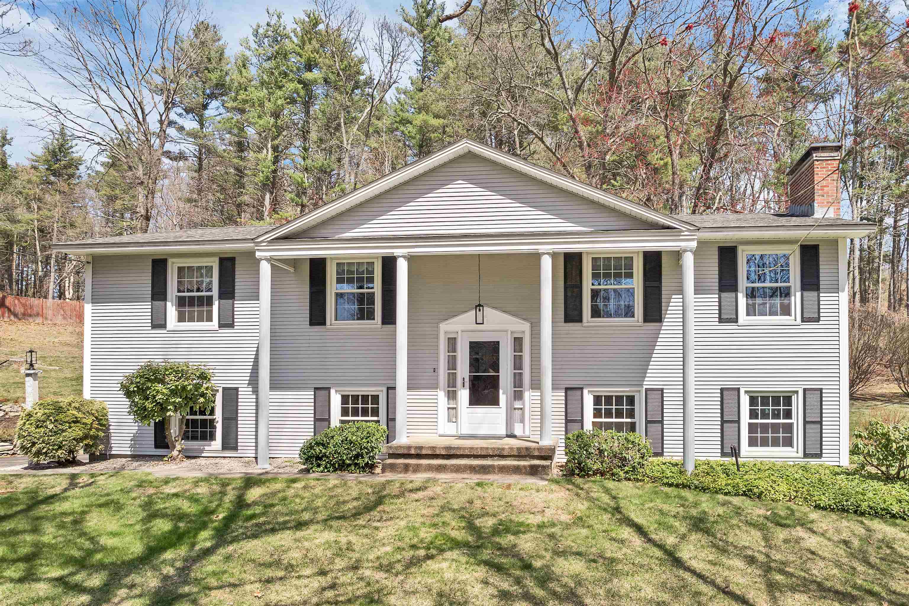 10 Mockingbird Hill Road
