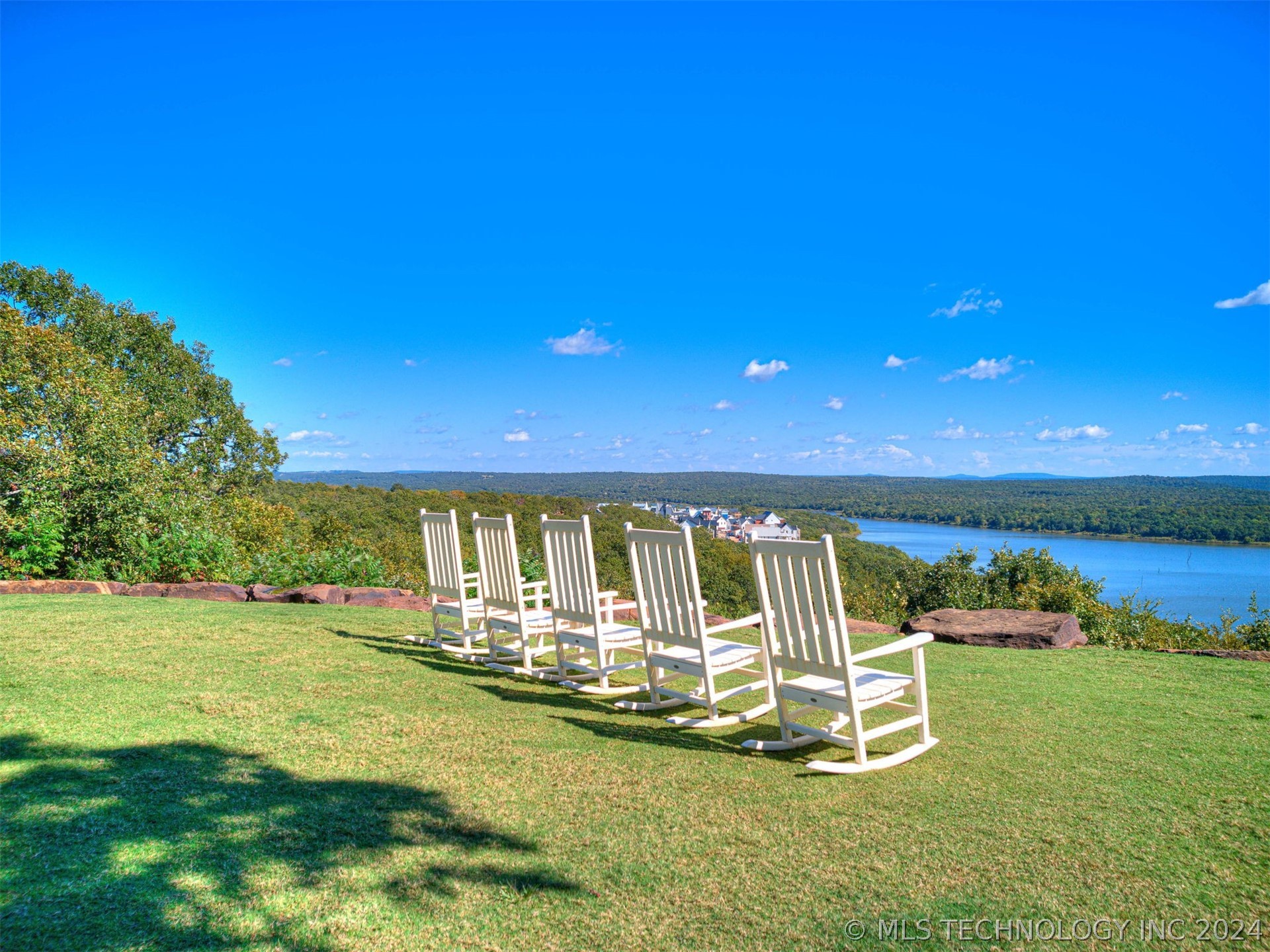 100 Ridgeline Drive