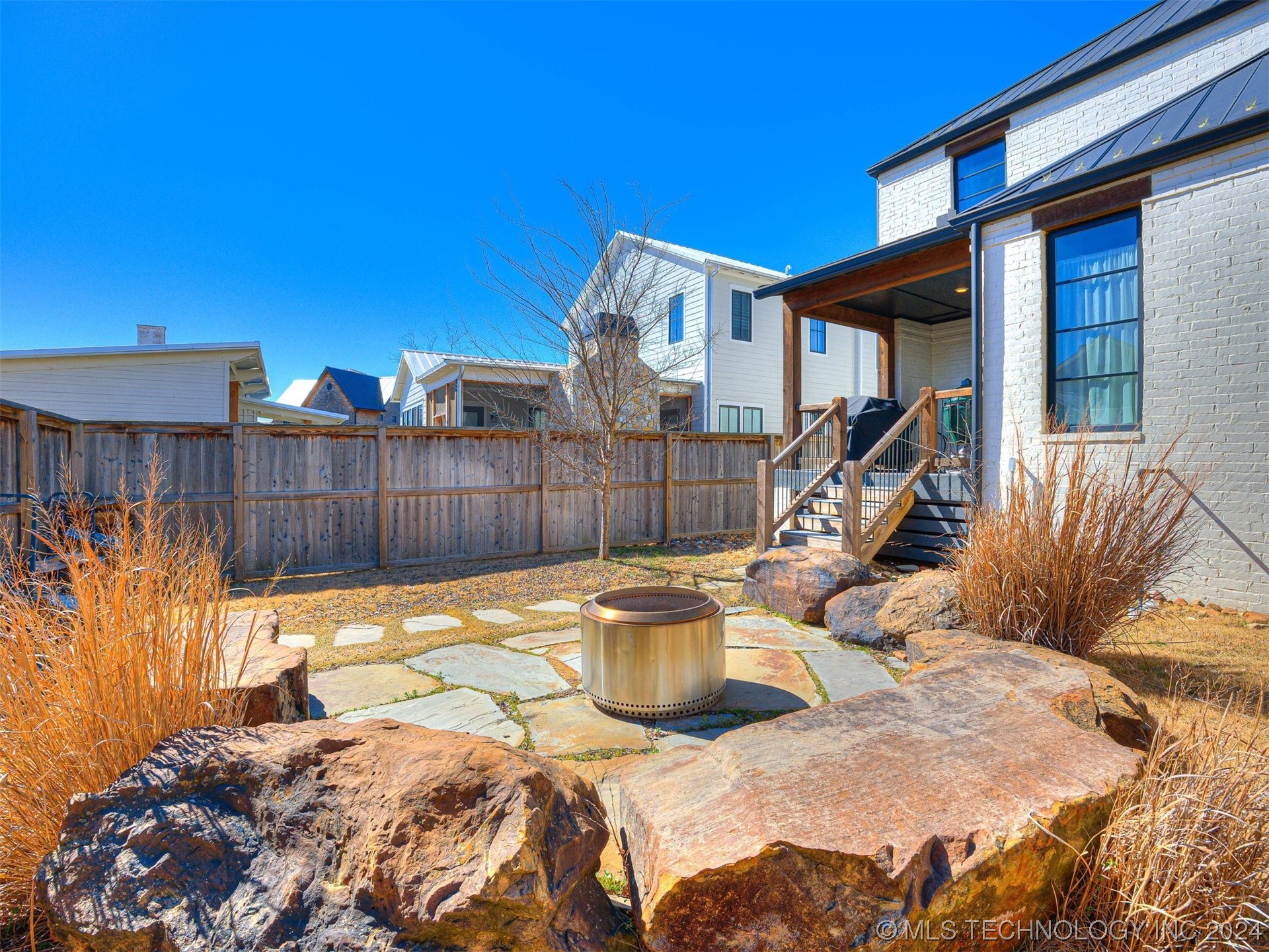 22 Redbud Street