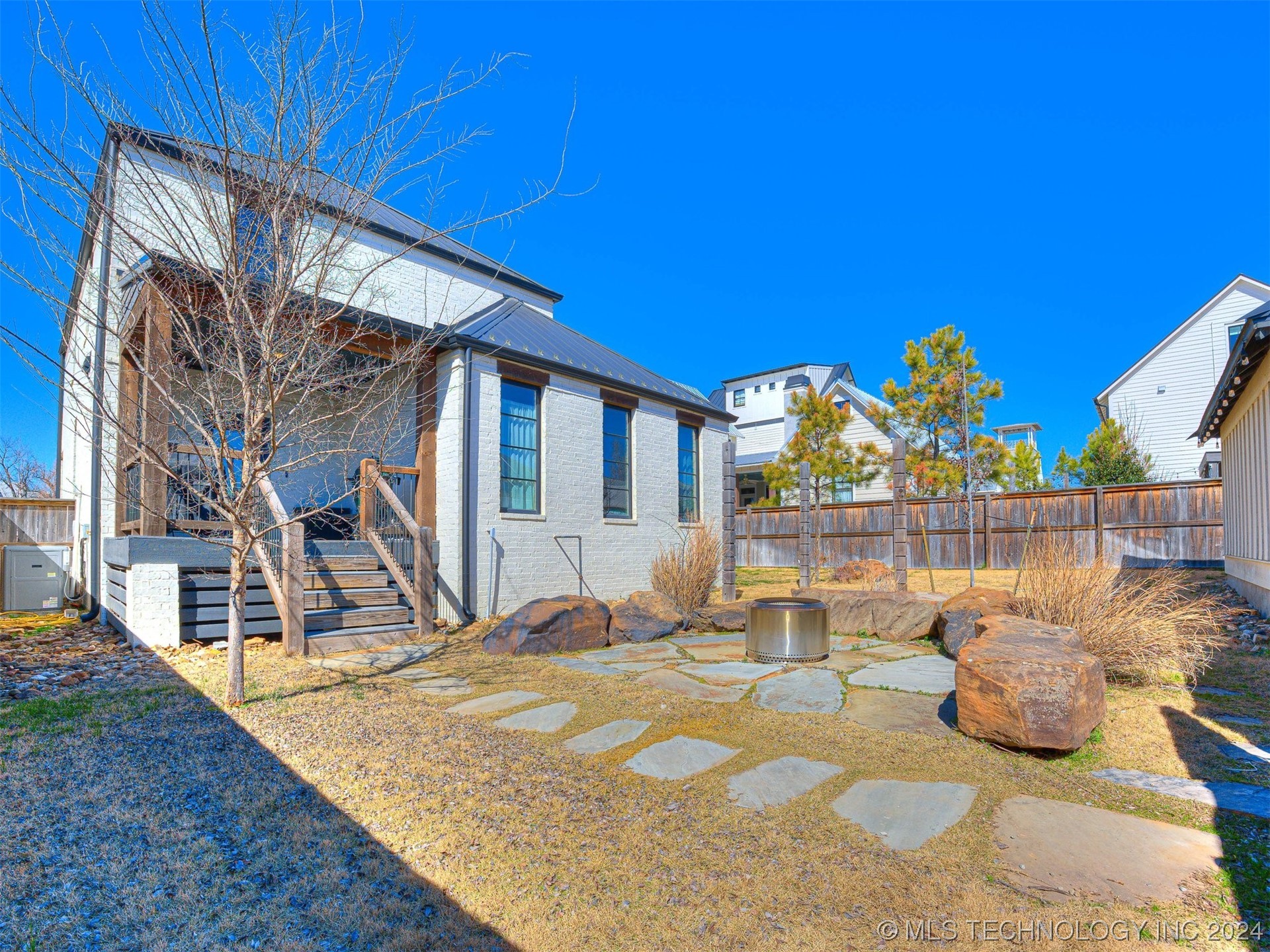22 Redbud Street